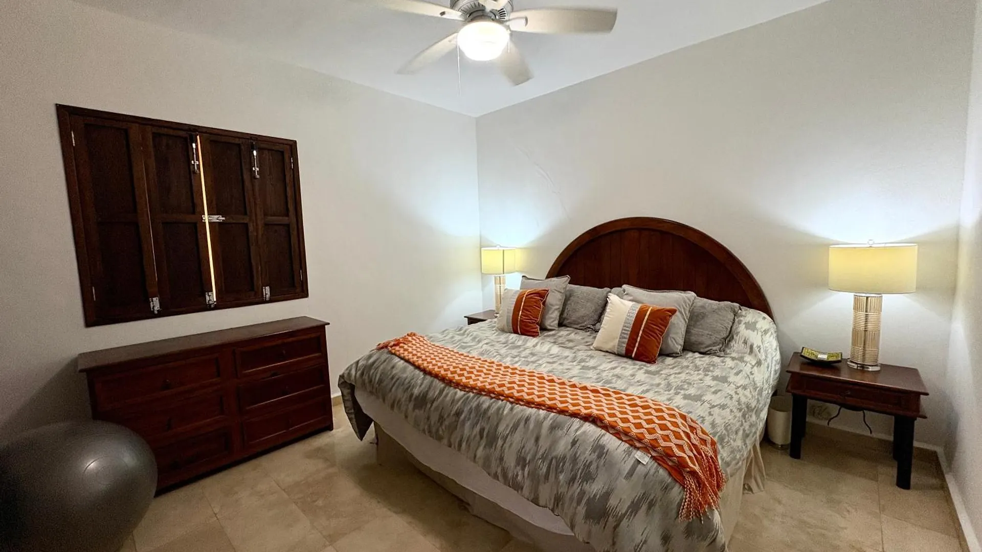 A Hideaway In Playacar - Private, Comfortable And Chic Playa del Carmen Apartment