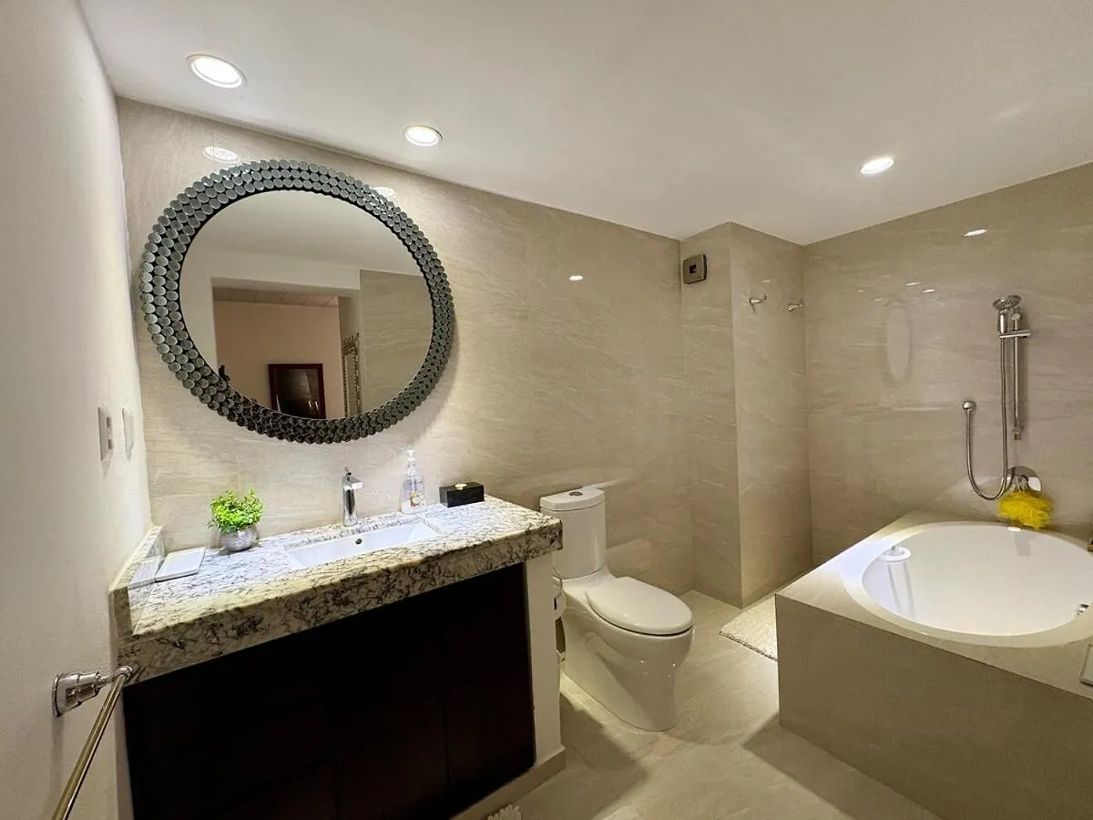 Апартаменты A Hideaway In Playacar - Private, Comfortable And Chic Плая-дель-Кармен
